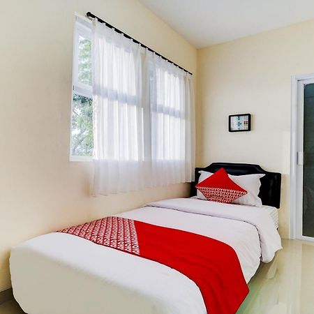 Super Oyo 90778 River Inn Malioboro Yogyakarta Eksteriør billede