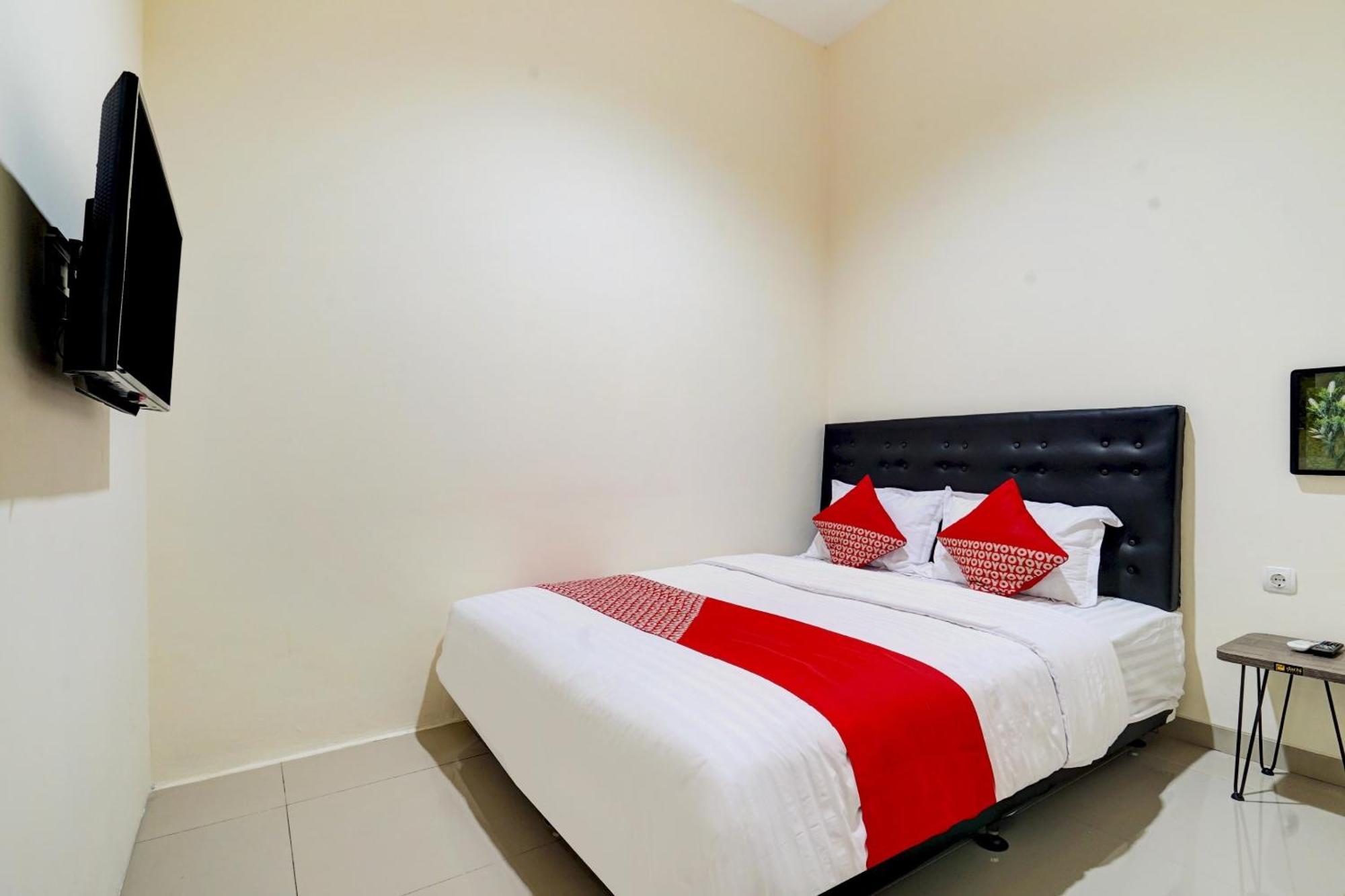 Super Oyo 90778 River Inn Malioboro Yogyakarta Eksteriør billede