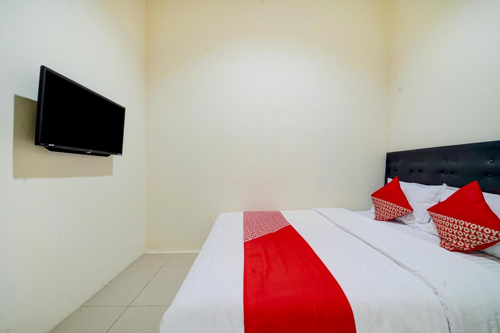 Super Oyo 90778 River Inn Malioboro Yogyakarta Eksteriør billede