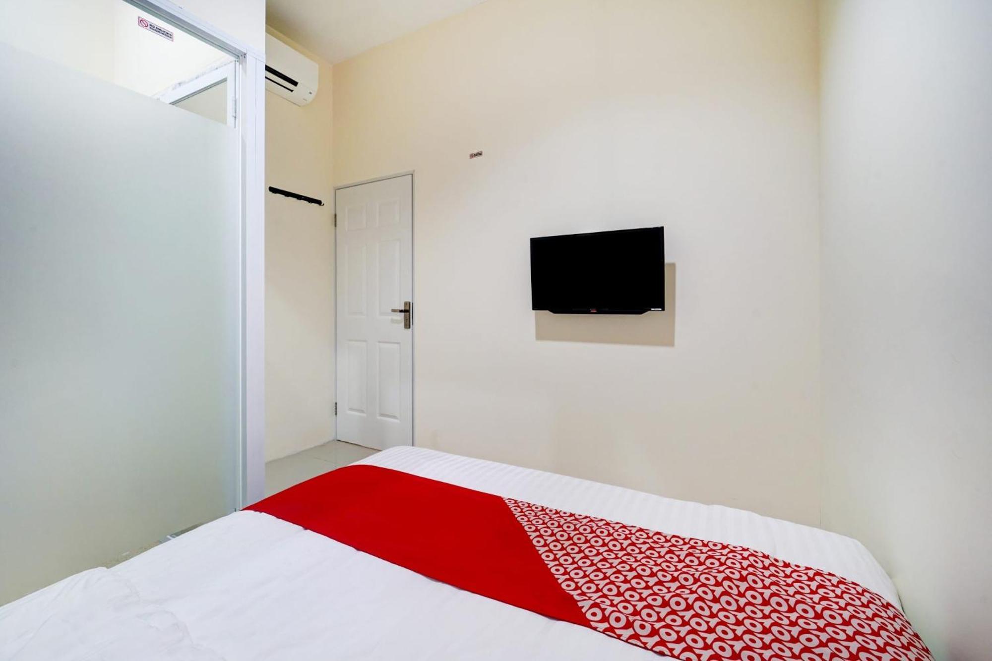 Super Oyo 90778 River Inn Malioboro Yogyakarta Eksteriør billede